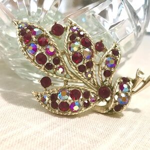 Lisner Red and Gold Sparkling large Brooch
